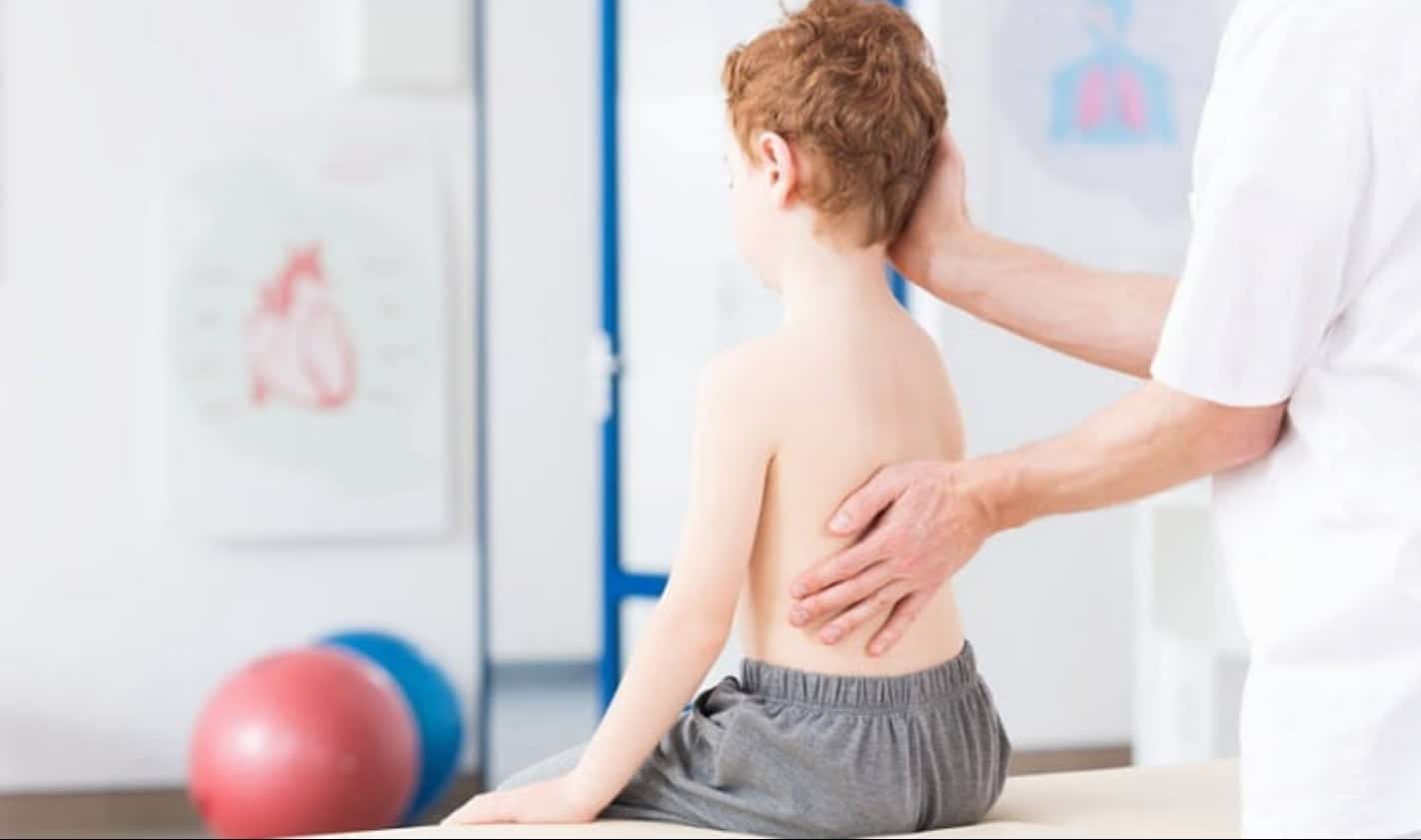 کاردرمانی در حرکات اصلاحی کودکان | کلینیک نیل